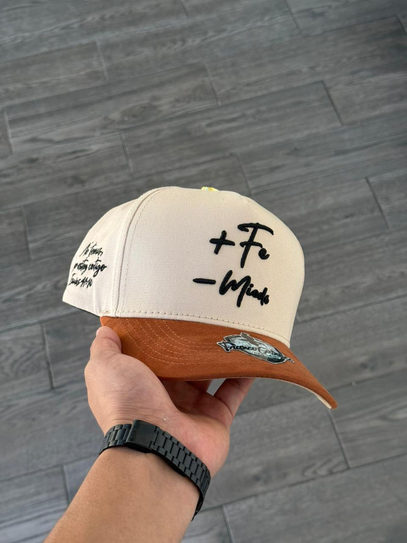 Gorra La Fe bordado premium