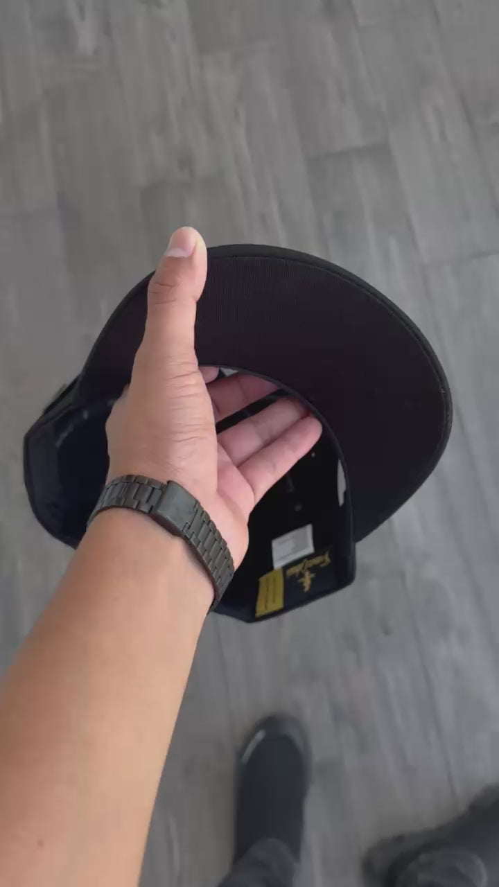 Gorra gallero placa negra🐓